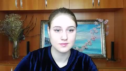 Snapshot of luxevenus chatting on 31, 3, 2026 Vivienne online show from 31, 3, 2026