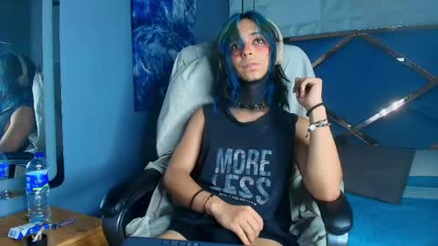 Snapshot of luxiel_ chatting on 28, 4, 2026 Luxiel 3 online show from 28, 4, 2026