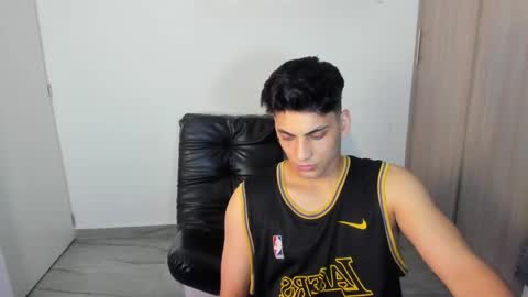 Snapshot of luxrx chatting on 6, 6, 2026 luxrx online show from 6, 6, 2026