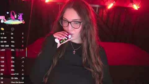 luxsopphia_ online show from 29, 6, 2026