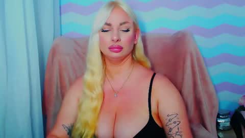 Snapshot of luxuriaaa chatting on 20, 7, 2026 Luxuriaa online show from 20, 7, 2026