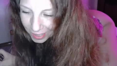 Snapshot of luxuriousuburbawife chatting on 12, 9, 2025 luxuriousuburbawife online show from 12, 9, 2025