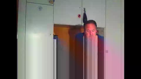 luxx72boy online show from 28, 2, 2026