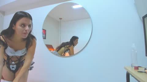 Snapshot of luz_mia1 chatting on 25, 10, 2025 Luz online show from 25, 10, 2025