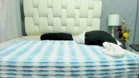 Snapshot of luz_mia1 chatting on 4, 12, 2025 Luz online show from 4, 12, 2025