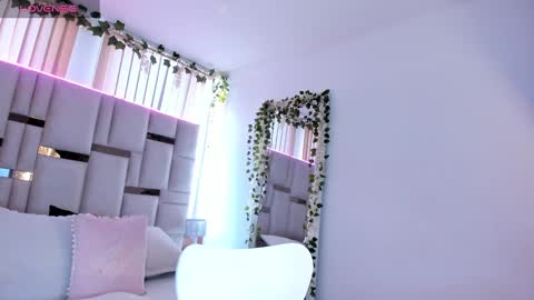 Snapshot of lya_brown chatting on 21, 11, 2025 lya_brown online show from 21, 11, 2025