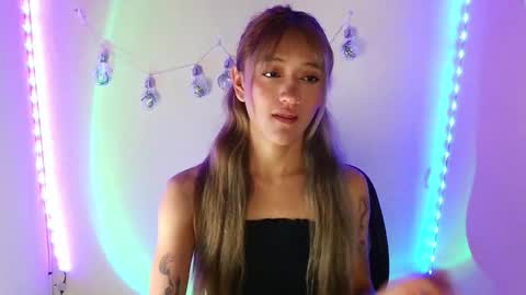 Snapshot of lya_ch chatting on 17, 11, 2025 Call me Lia online show from 17, 11, 2025