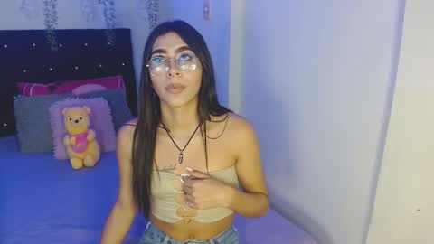 Snapshot of lyaa_cutee chatting on 7, 11, 2025 Lyaa Cutee online show from 7, 11, 2025