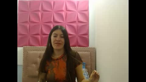 Snapshot of lyacoopper chatting on 20, 11, 2025 lyacoopper online show from 20, 11, 2025