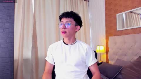 Lyan online show from 9, 1, 2026