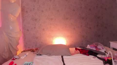 Lyla  online show from 29, 11, 2025