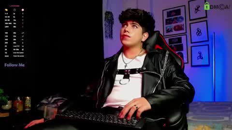 Lyle Bennett Freelance Model online show from 14, 11, 2025