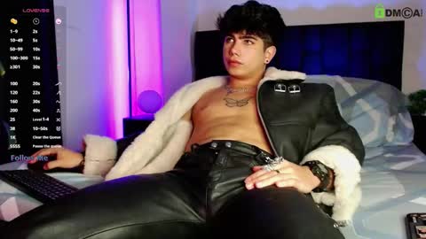 Lyle Bennett Freelance Model online show from 6, 2, 2026