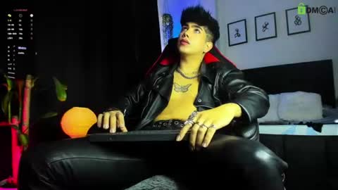Lyle Bennett Freelance Model online show from 14, 6, 2026