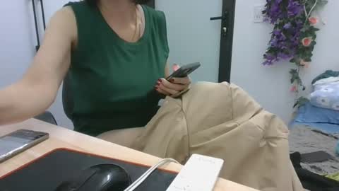 lyli_99 online show from 21, 11, 2025