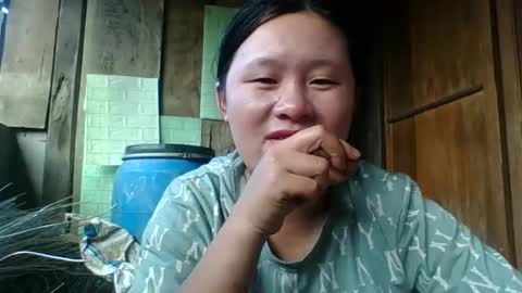 Snapshot of lylymai chatting on 2, 10, 2025 lylymai online show from 2, 10, 2025