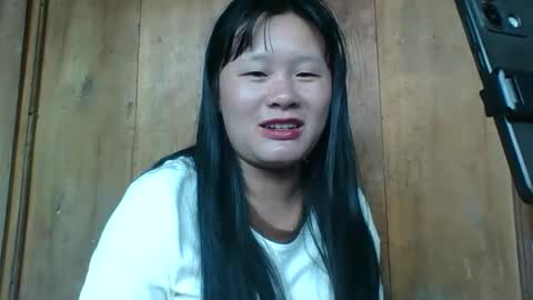 Snapshot of lylymai chatting on 6, 10, 2025 lylymai online show from 6, 10, 2025