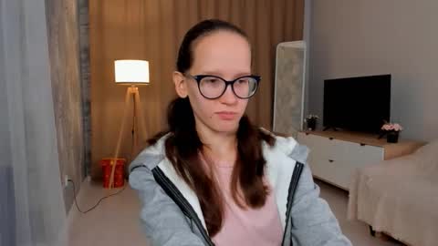 Sara online show from 16, 9, 2025