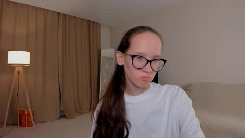 Sara online show from 28, 9, 2025