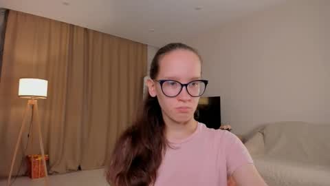 Sara online show from 5, 10, 2025