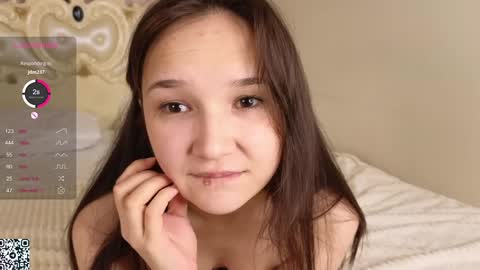 Snapshot of lynngroves chatting on 31, 1, 2025 Lola online show from 31, 1, 2025