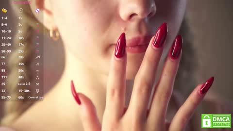 Snapshot of lynngroves chatting on 13, 9, 2025 Lola online show from 13, 9, 2025