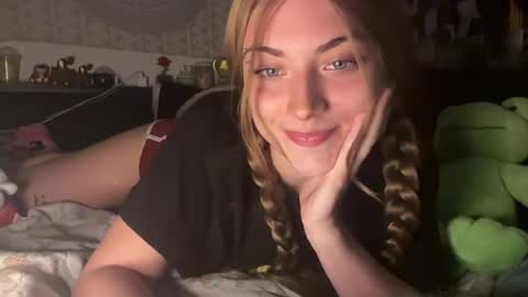Snapshot of lynnxadams chatting on 17, 7, 2026 lynnxadams online show from 17, 7, 2026