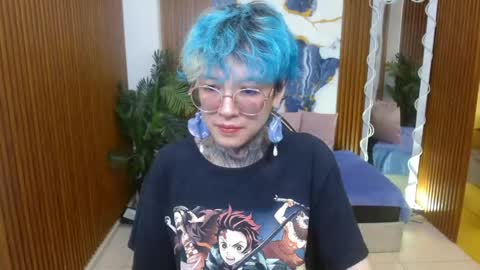 lyra_tay online show from 15, 4, 2026