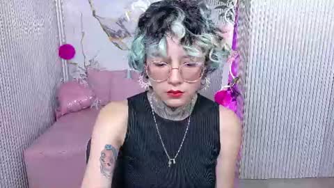 Snapshot of lyra_tay chatting on 12, 7, 2026 lyra_tay online show from 12, 7, 2026