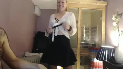 Snapshot of lyssaradivine chatting on 1, 11, 2025 lyssaradivine online show from 1, 11, 2025