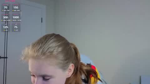 Snapshot of lyucy chatting on 21, 6, 2026 Julie online show from 21, 6, 2026
