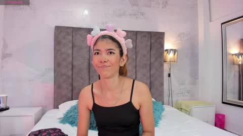Snapshot of lyxi_ chatting on 30, 1, 2025 Lyxi online show from 30, 1, 2025