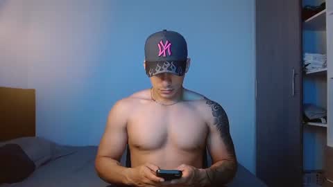 Snapshot of m1chaelx_ chatting on 23, 6, 2026 MICHAEL online show from 23, 6, 2026