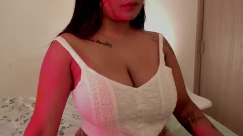 Snapshot of m1emilia chatting on 21, 6, 2026 Emilia online show from 21, 6, 2026