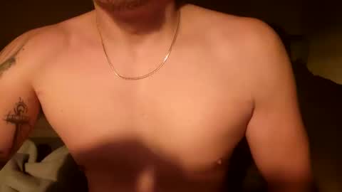 Snapshot of m1guele chatting on 22, 12, 2024 Fucklover online show from 22, 12, 2024