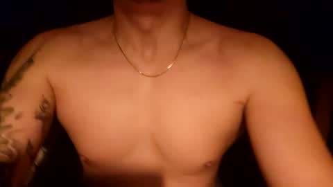 Snapshot of m1guele chatting on 2, 1, 2025 Fucklover online show from 2, 1, 2025