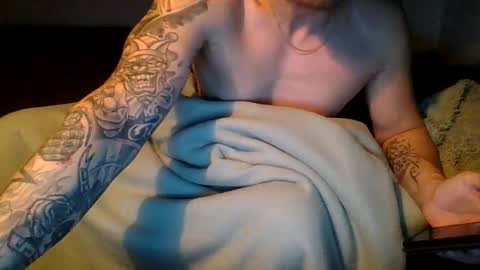 Snapshot of m1guele chatting on 9, 1, 2025 Fucklover online show from 9, 1, 2025