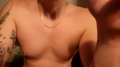 Snapshot of m1guele chatting on 16, 1, 2025 Fucklover online show from 16, 1, 2025