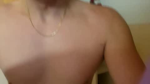 Snapshot of m1guele chatting on 10, 3, 2025 Fucklover online show from 10, 3, 2025