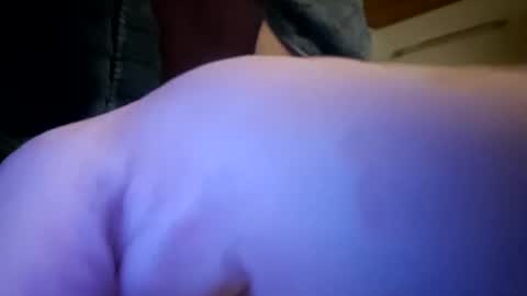 Snapshot of m1guele chatting on 17, 12, 2025 Fucklover online show from 17, 12, 2025