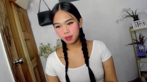 Snapshot of m1ssjanelana69 chatting on 31, 10, 2025 Janelovesu online show from 31, 10, 2025