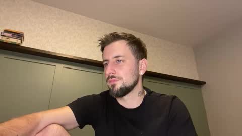 Snapshot of m_stephen chatting on 19, 2, 2026 m_stephen online show from 19, 2, 2026