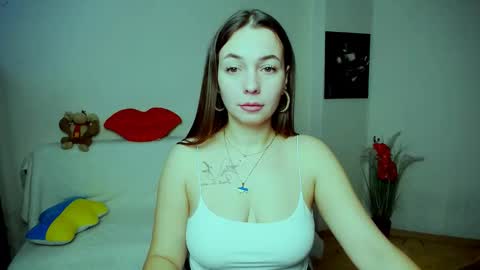 Snapshot of m_vikki chatting on 25, 11, 2025 Vikki online show from 25, 11, 2025