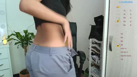 maaddy_ online show from 9, 4, 2026