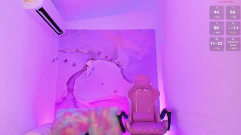 Snapshot of maariangel chatting on 22, 11, 2025 Mariangel online show from 22, 11, 2025