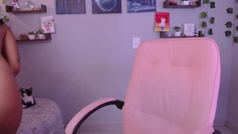 Macey Elliot Modelo Independiente online show from 22, 1, 2025