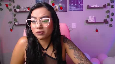 Macey Elliot Modelo Independiente online show from 7, 3, 2025