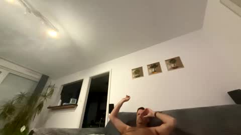 macfly67 online show from 25, 2, 2025