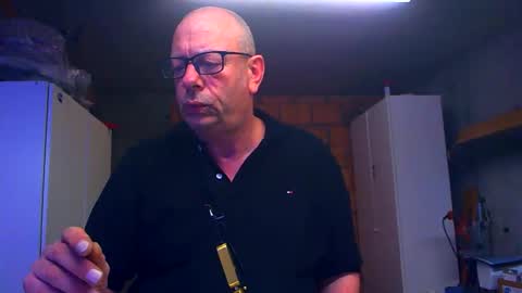 Andy online show from 7, 4, 2026