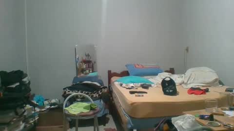 Snapshot of machoalex chatting on 1, 1, 2025 MACHOLIVRE online show from 1, 1, 2025